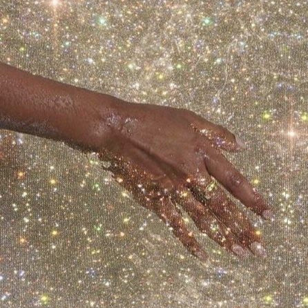 Refreshing and Revitalized Shimmery Body Dry Oil